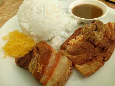 Dennis The Grill Boy