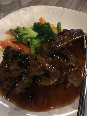 Luna J Filipino Gastropub