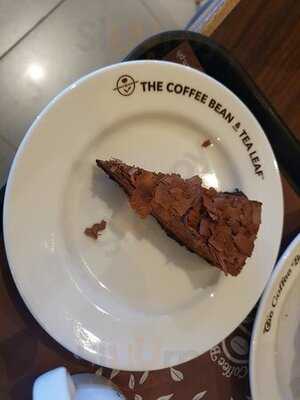 The Coffee Bean & Tea Leaf