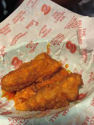 Buffalo's Wings N' Things