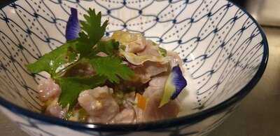 Esqinita Filipino Bar