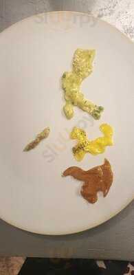 Esqinita Filipino Bar