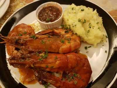 Al Qaysar Restaurant & Cafe