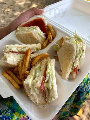 Barjj Floating Restaurant