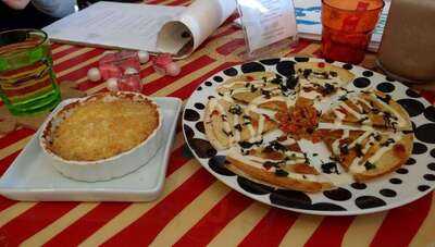 Puzzle Gourmet Store & Cafe