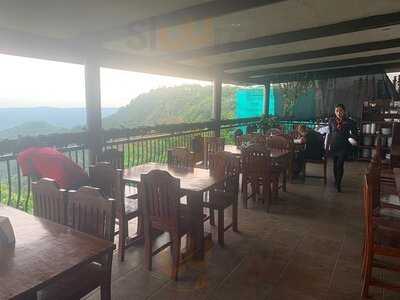 Jaytee's Filipino Cuisine