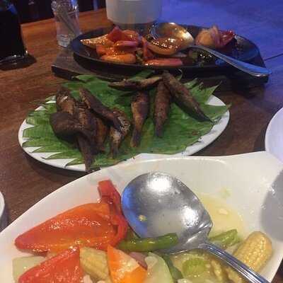 Jaytee's Filipino Cuisine