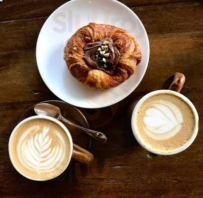 Wildflour Cafe + Bakery