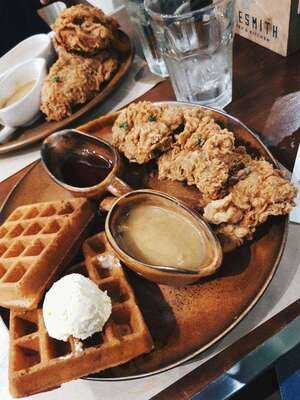 Bluesmith Coffee & Kitchen