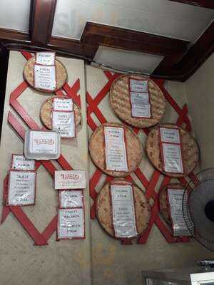 Aling Tonang's Palabok