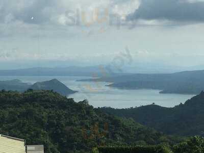 Gatbucks Bar And Grill