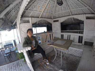 Gatbucks Bar And Grill