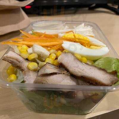 Lowcal Salad + Wraps