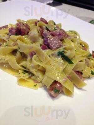 La Busa Italian Restaurant & Bar