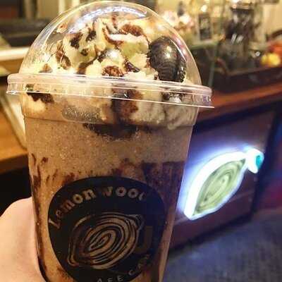 Lemonwood Cafe Cabin