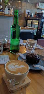 Mugshots Wine And Cafe