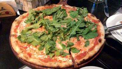 La Bella Pizza Bistro