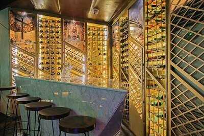 Ambiance And Style Bar