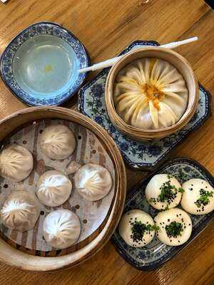 Bai Nian Tang Bao