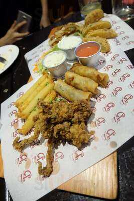 Bugsy's Sports Grill