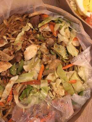 Lola Idang's Pancit Malabon