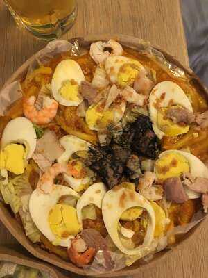 Lola Idang's Pancit Malabon