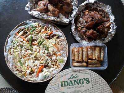 Lola Idang's Pancit Malabon