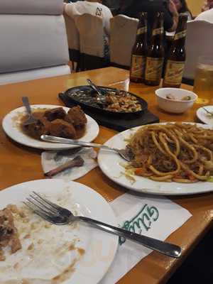 Giligan's Island Restaurant And Bar