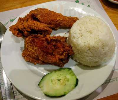 Giligan's Island Restaurant And Bar