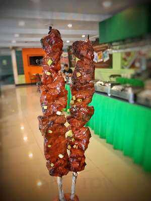 Lydia's Lechon