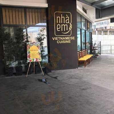 Nha Em