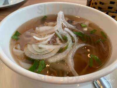 Chi Em Gai Vietnamese Restaurant