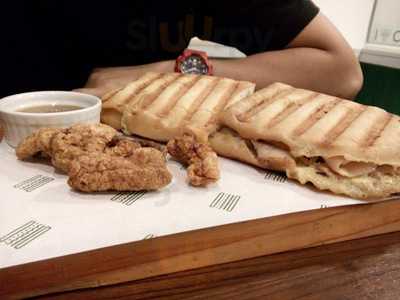 Mrs. Graham Macaron Cafe