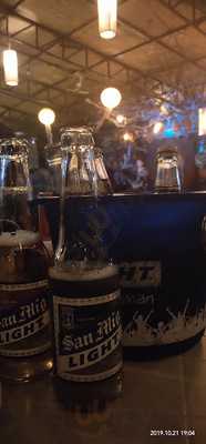 Cocomoon Restaurant And Bar