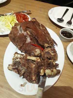 Dencio's Bar And Grill