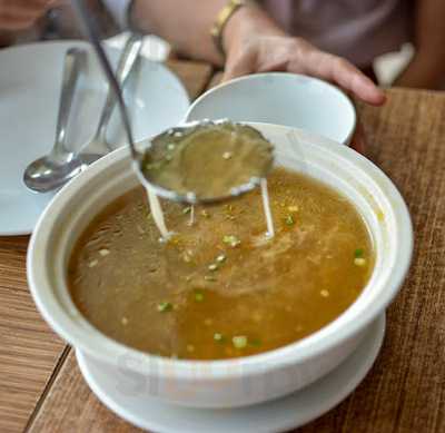 Dencio's Bar And Grill