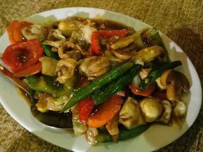 Dencio's Bar And Grill