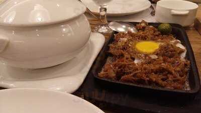 Kuya J’s Restaurant