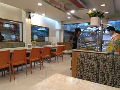 Lucky Way Halal Restaurant