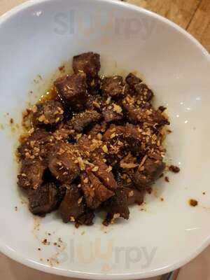 Hogs & Cattle Steakhouse