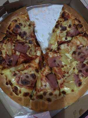 Pizza Hut Gov. Forbes