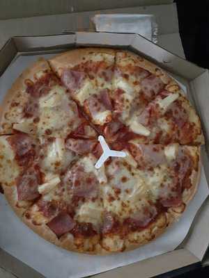 Pizza Hut Visayas Ave.