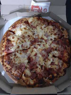 Pizza Hut Visayas Ave.