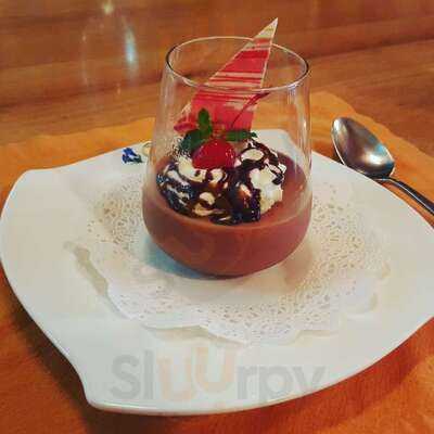 Bianca's Cafe And Vinotek