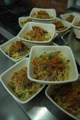 Ted's Oldtimer Lapaz Batchoy