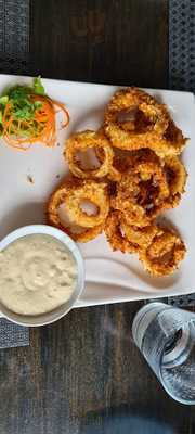 Arturo's Executive Restaurant