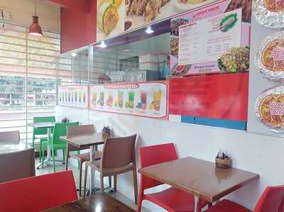 Lucky House Restaurant