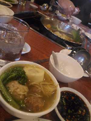 Tien Tien Hotpot Restaurant