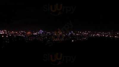 Leonardo's Bar And Restaurant