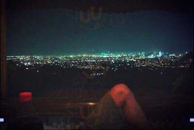 Leonardo's Bar And Restaurant